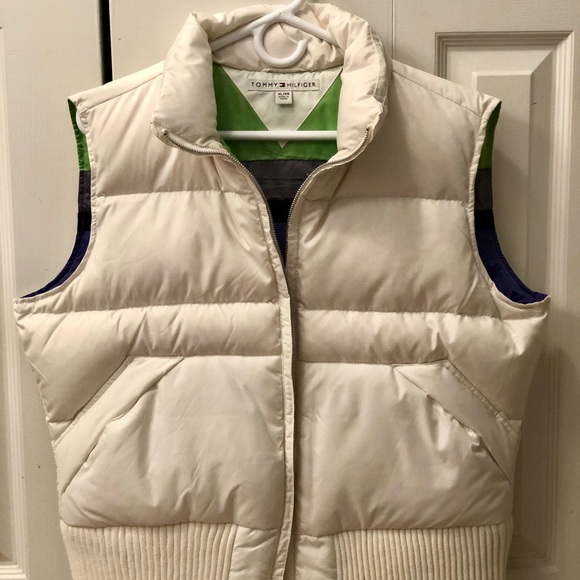 Tommy Hilfiger Women's XL Puffer Vest - Picture 3 of 9